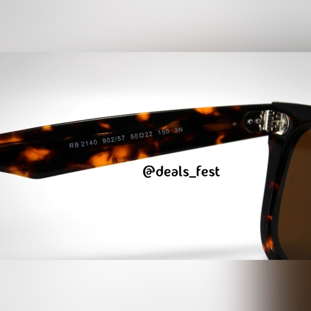 Model Display Ray-Ban Wayfarer Brown Tortoise RB2140 - Picture 11 of 16